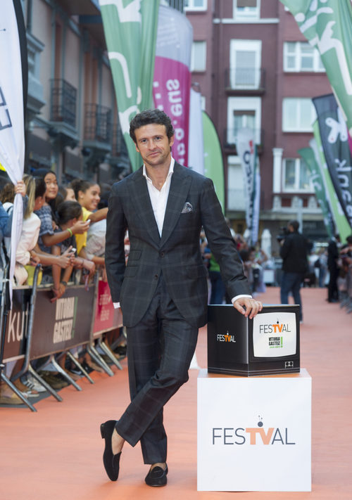 Diego Martín, de 'Velvet colección', posa en el FesTVal