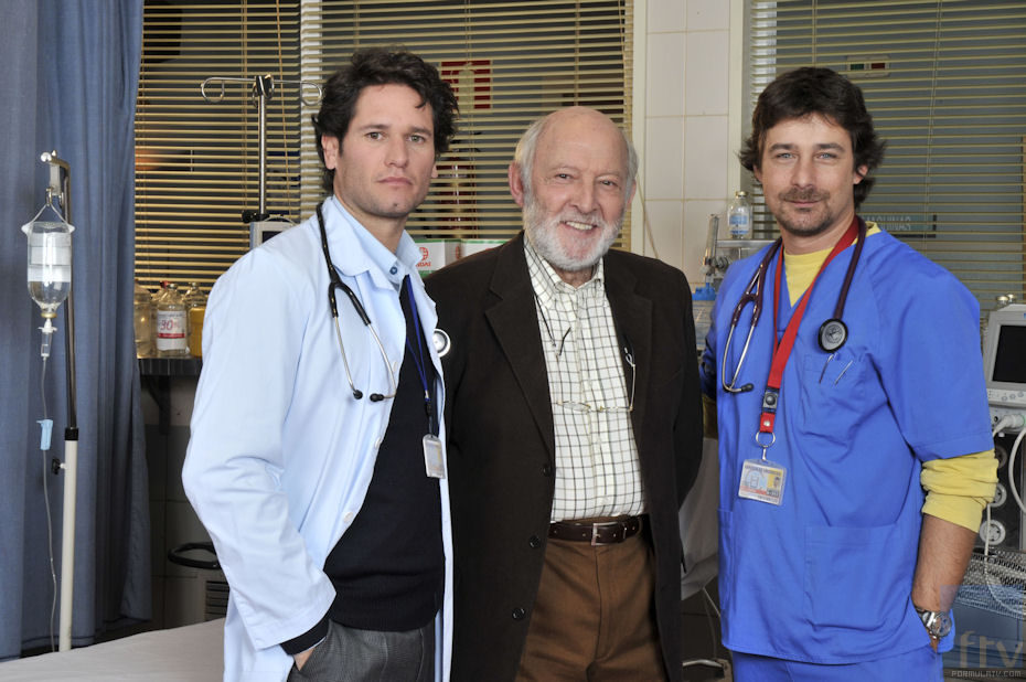 Álvaro de Luna en 'Hospital Central' con Roberto Drago y Antonio Zabálburu