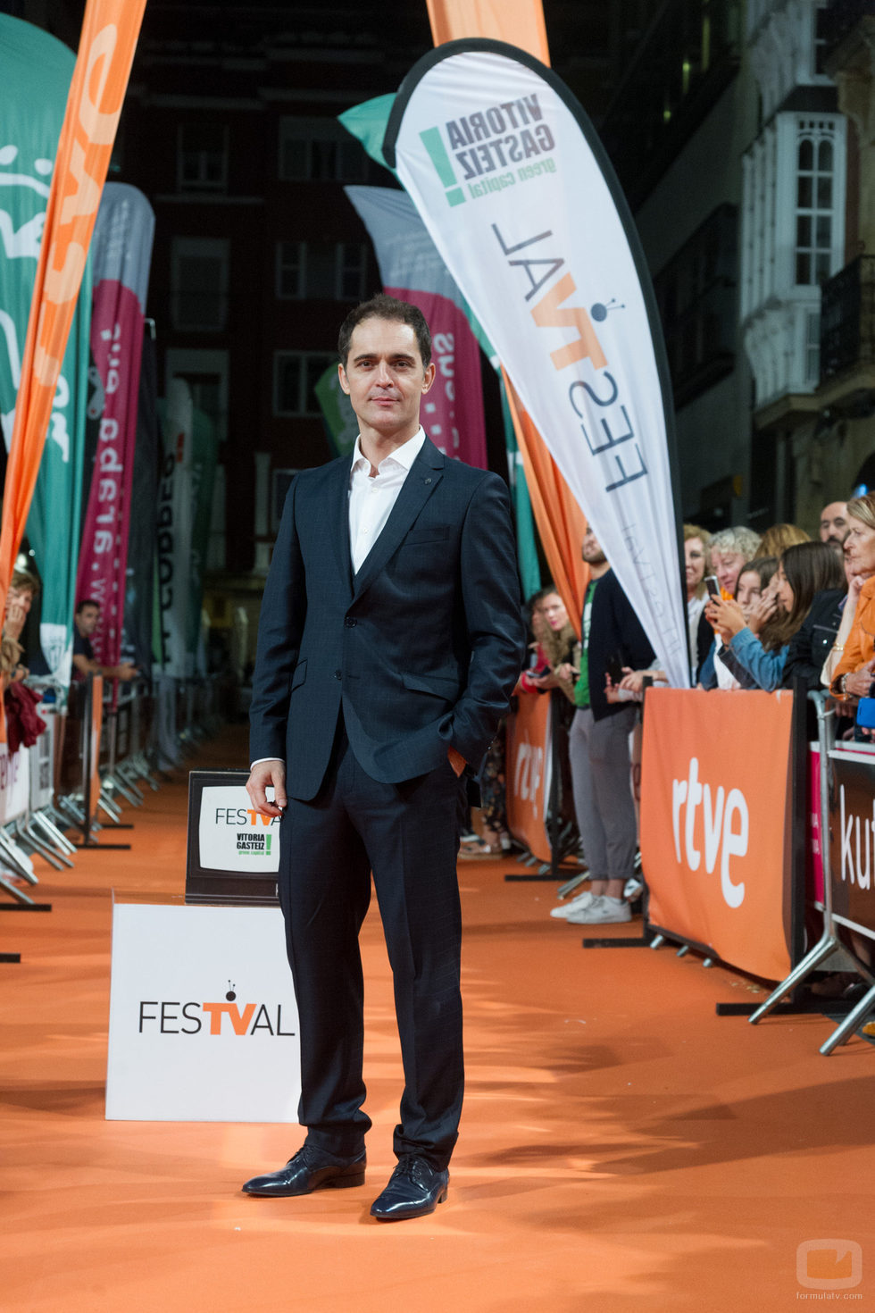 Pedro Alonso posa en la presentación de 'Traición' en el FesTVal