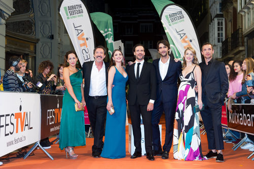 Actores de 'La catedral del mar' en el FesTVal de Vitoria 2017