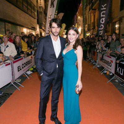 Aitor Luna y Andrea Duro, actores de 'La catedral del mar', en el FesTVal de Vitoria