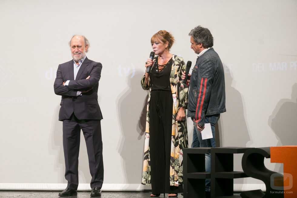 Sonia Martínez y Jaume Banacolocha en el escenario del FesTVal de Vitoria