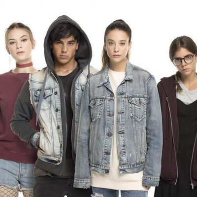 Daniel Ibañez, Nerea Elizalde, Óscar Casas, María Pedraza, Lucía Díez y Jorge Motos en la promo de 'Si fueras tú'