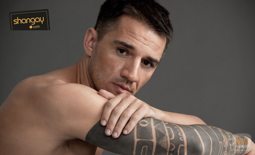 Juan Carlos Librado posa sin camiseta para Shangay