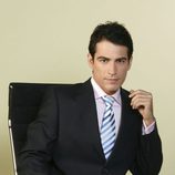 Alejandro Tous en el personaje de Álvaro Aguilar en la serie 'Yo soy Bea'