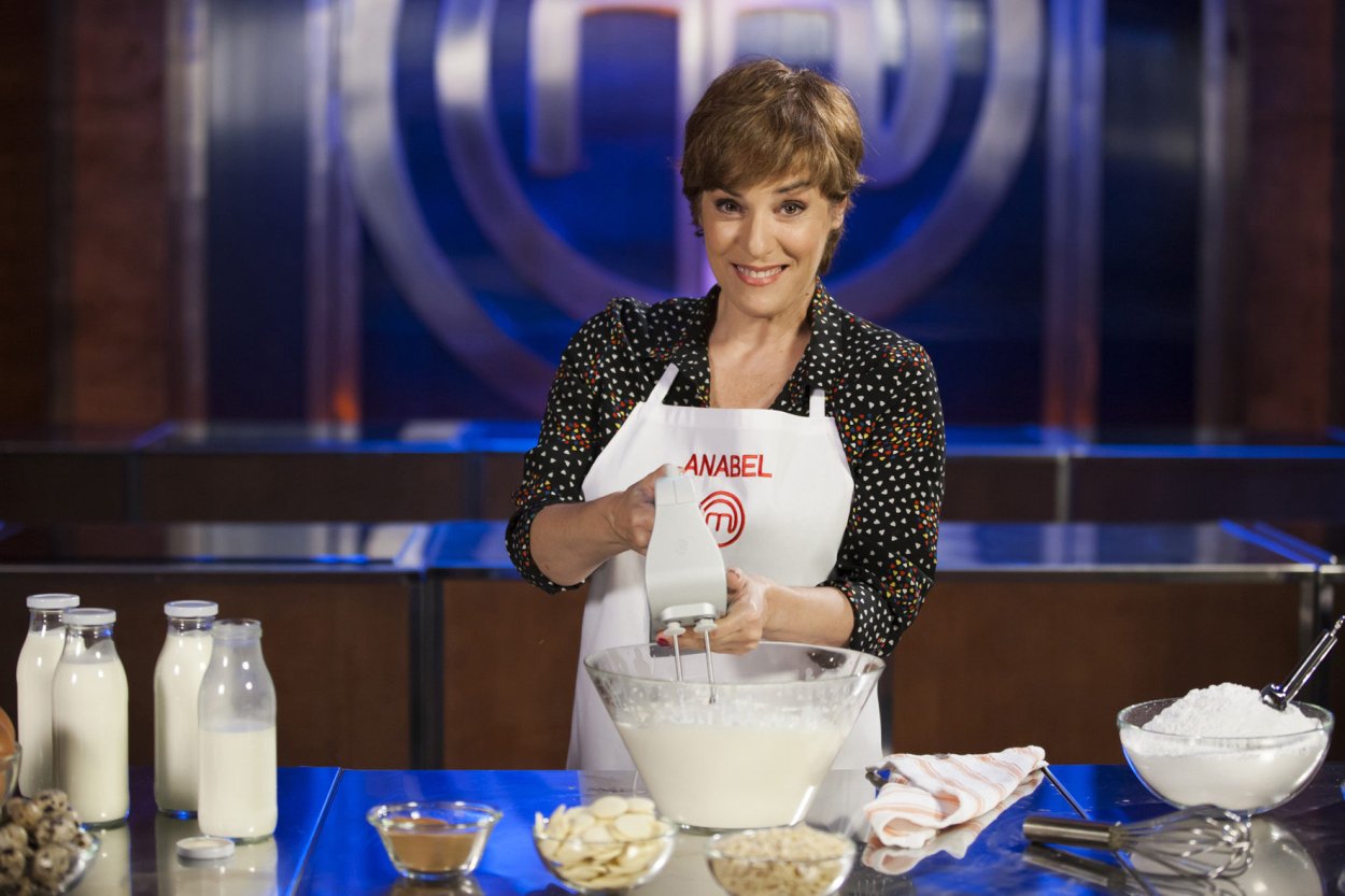 Anabel Alonso cocinando en 'MasterChef Celebrity 2'