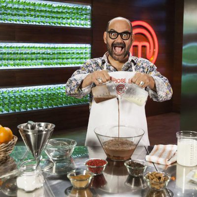 José Corbacho cocinando en 'MasterChef Celebrity 2'