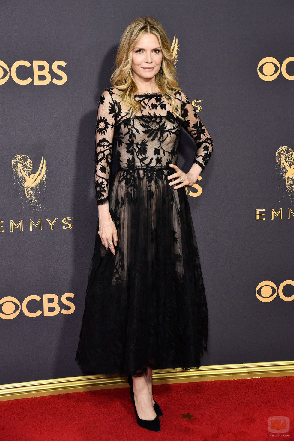 Michelle Pfeiffer en la alfombra roja de los Premios Emmy 2017