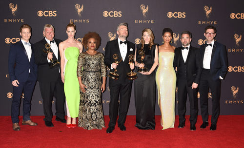 Gavin Stenhouse, Mackenzie Davis, Denise Burse, Gugu Mbatha-Raw y Billy Griffin Jr galardonados en los Premios Emmy