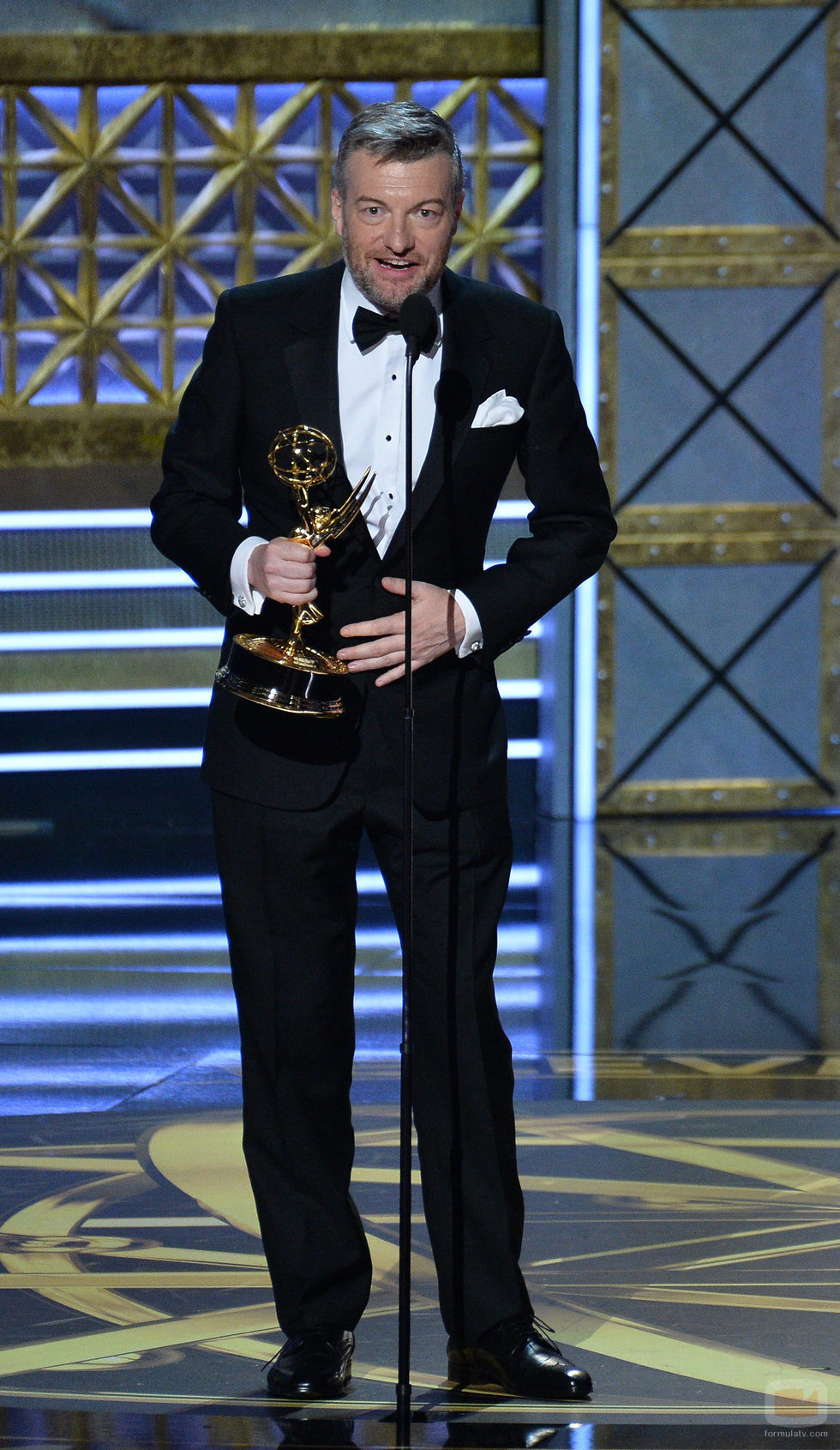 Charlie Brooker da un discurso en los Emmy 2017
