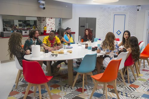 Los concursantes de 'GH Revolution' en la cocina