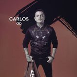 Carlos Bernal posa con la bandera de 'GH Revolution'