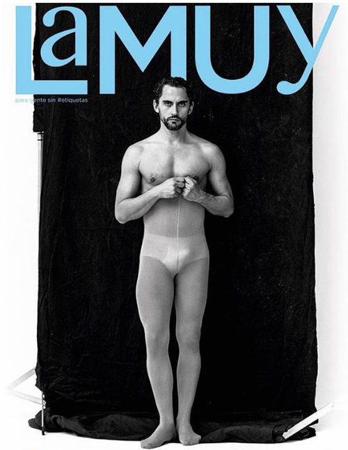 Paco León muestra sus atributos en la portada de La Muy