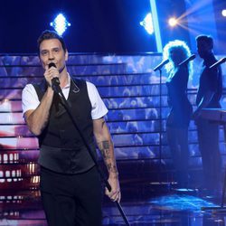 Miquel Fernández ('Tu cara me suena 6') es Robbie Williams en la primera gala