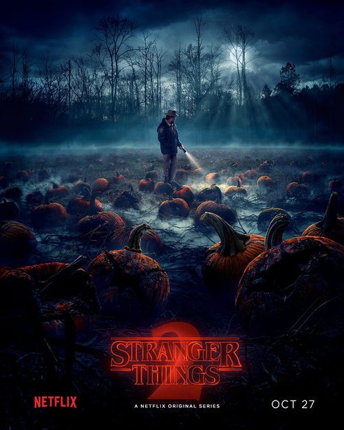 Póster de la segunda temporada de 'Stranger Things' protagonizado por un campo de calabazas