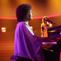 Pepa Aniorte imita a Roberta Flack con "Killing me softly" en 'Tu cara me suena'