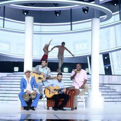 David Amor interpreta a Melendi con "Desde que estamos juntos" en 'Tu cara me suena'