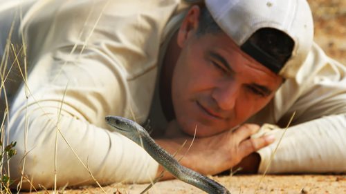 Frank Cuesta muy cerca de la mamba negra