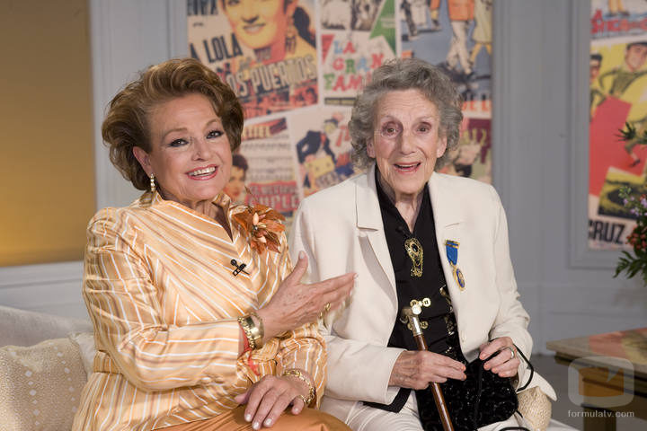 Carmen Sevilla, en 'Cine de barrio', junto a María Isbert 