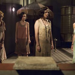 Lidia, Carlota, Marga y Ángeles, preocupadas en 'Las chicas del cable'
