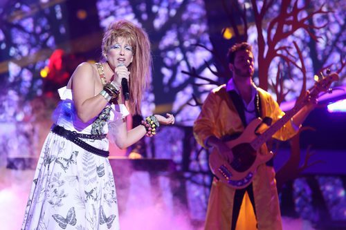 Lucía Jiménez es Cyndi Lauper en la gala 4 de 'Tu cara me suena 6'