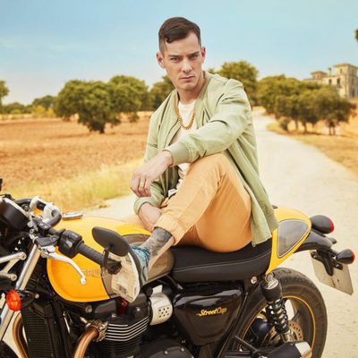 Joel Bosqued en la moto como Manuel en 'El accidente'