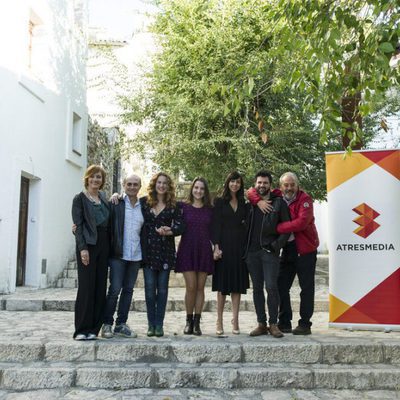 El reparto de 'Matadero' por al completo para la prensa