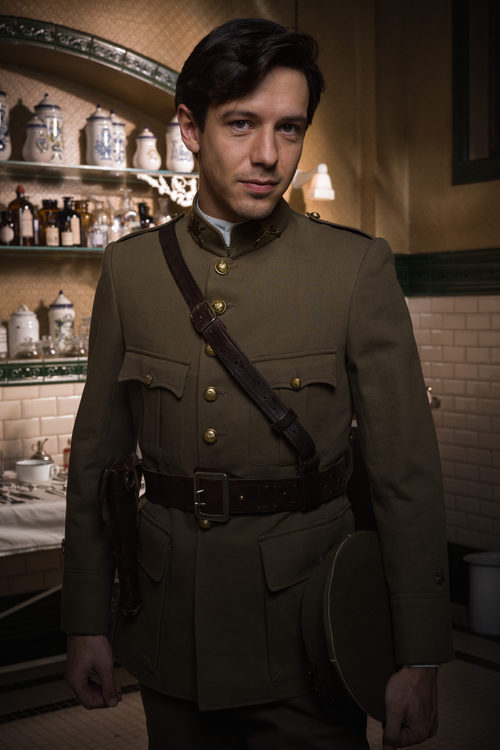 Marcel Borràs es Pedro Ballester en 'Tiempos de guerra'