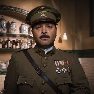 Vicente Romero es el Comandante Silva en 'Tiempos de guerra'