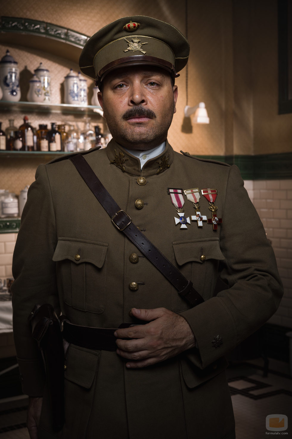 Vicente Romero es el Comandante Silva en 'Tiempos de guerra'