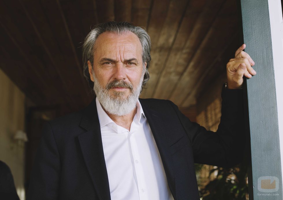 José Coronado es Nemo Bandeira, protagonista de 'Vivir sin permiso'