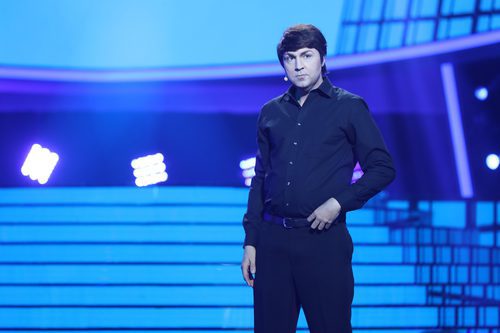 Raúl Pérez es Raphael en la quinta gala de 'Tu cara me suena'