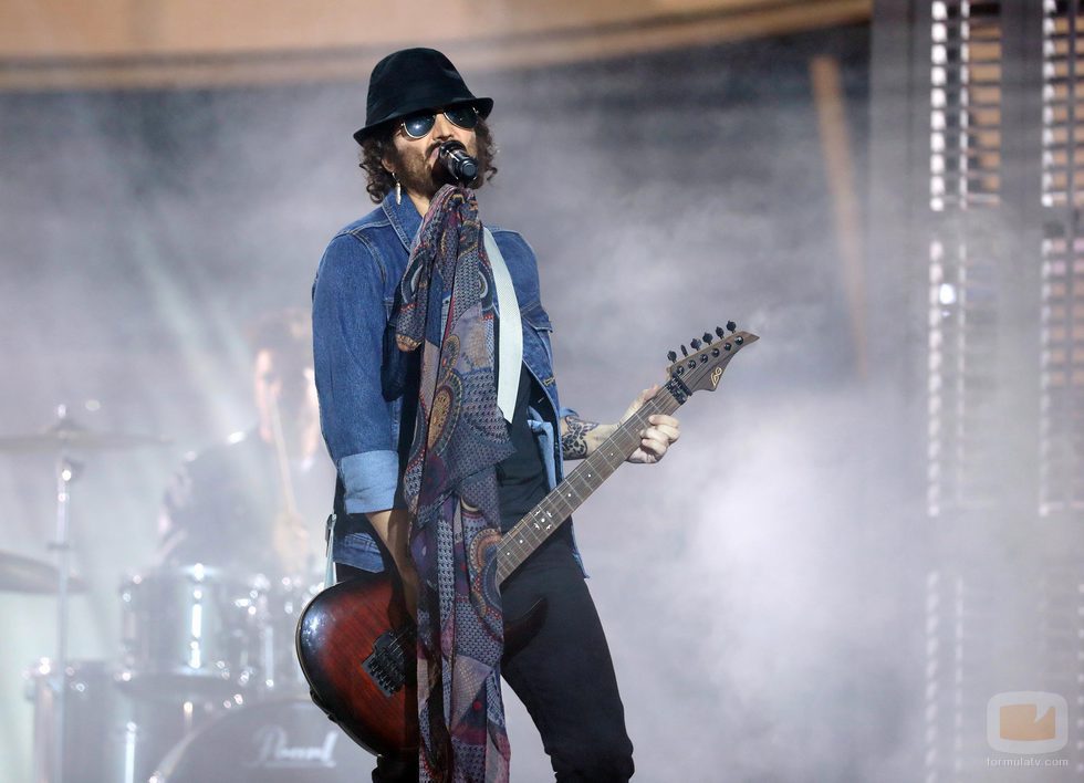 Lucía Jiménez es Leiva en la quinta gala de 'Tu cara me suena'