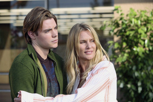 Josh Henderson y Nicollette Sheridan