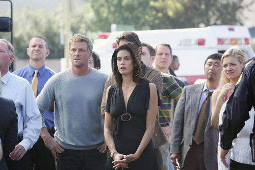 Doug Savant y Teri Hatcher en "Bang"