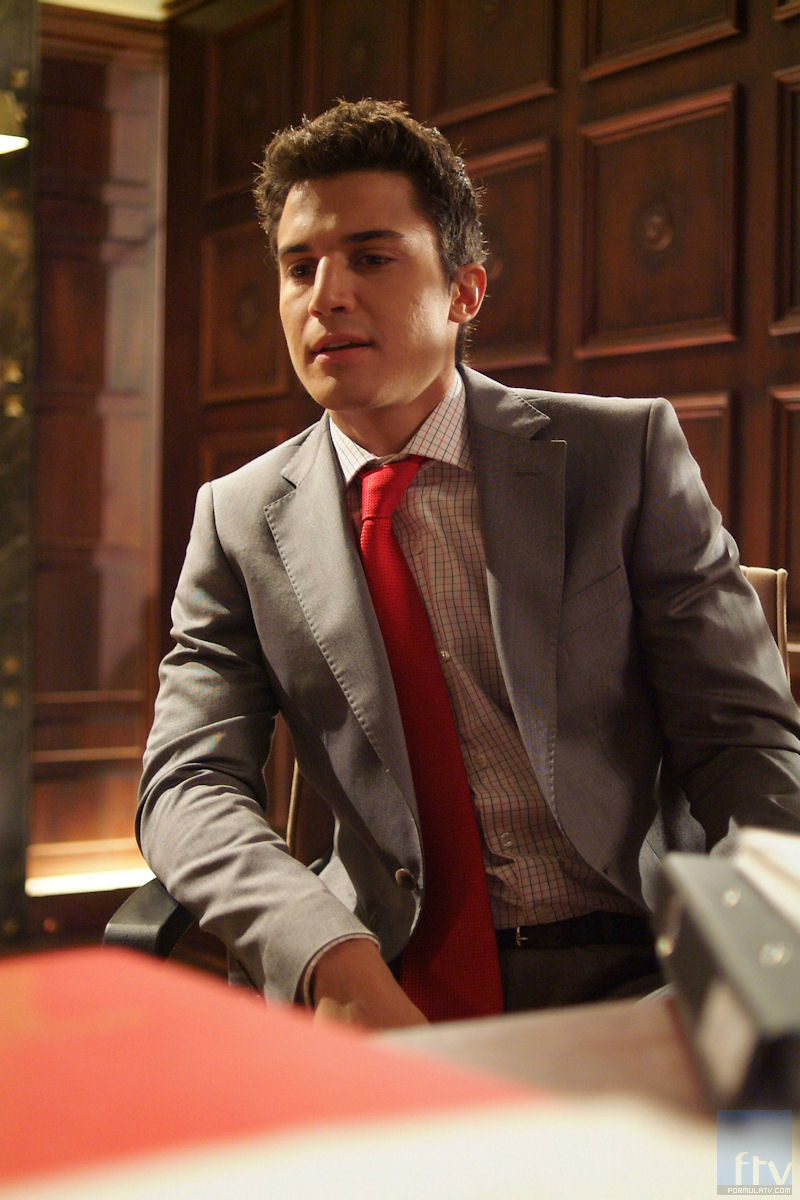 Alex González en una escena de la serie 'LEX'