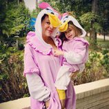 Alyssa Milano divertido disfraz para Halloween 2017