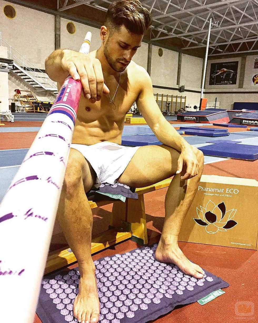 Albert Álvarez ('MYHYV'), semidesnudo antes de practicar deporte