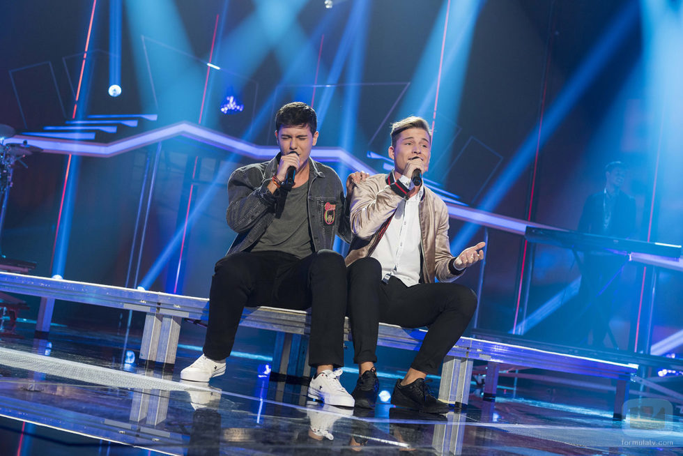 Alfred y Raoul interpretan "Everytime you go away" en la gala 2 de 'OT 2017'