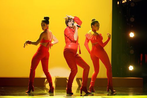 Lucía Jiménez canta y baila imitando a Camila Cabello en 'Tu cara me suena'