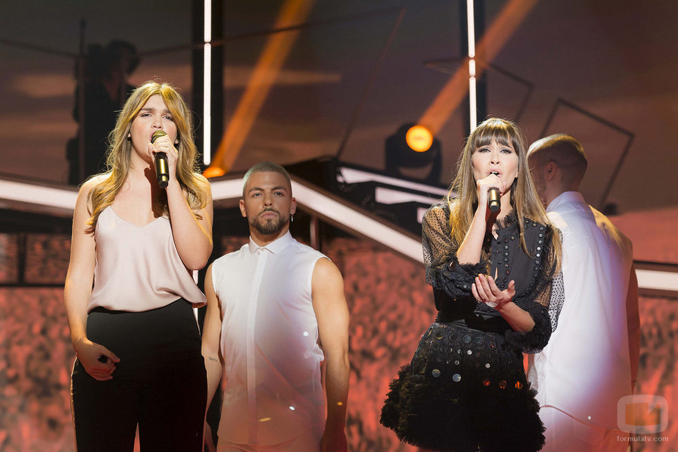 Amaia y Aitana cantan a duo en la Gala 4 de 'OT 2017'