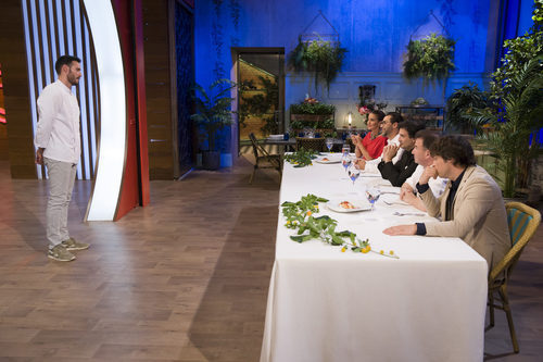 Saúl presenta su plato principal en el duelo final de 'MasterChef Celebrity 2'