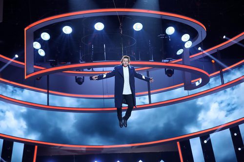 Miquel Fernández "vuela" en la novena gala de 'Tu cara me suena'