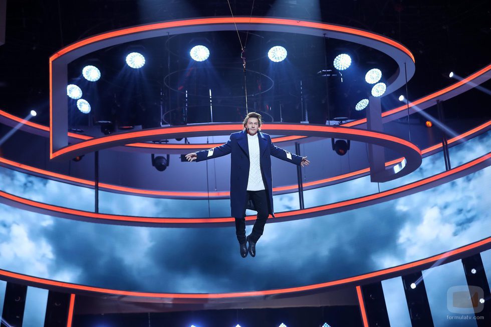 Miquel Fernández "vuela" en la novena gala de 'Tu cara me suena'