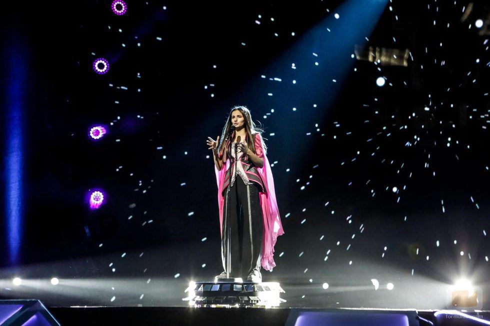 Helena Meraai en Eurovisión Junior 2017 como representante de Bielorrusia