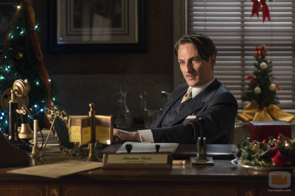 Ernesto Alterio en la segunda temporada de 'Las chicas del cable'
