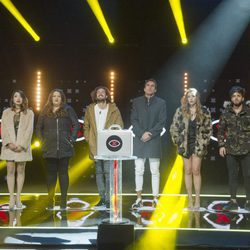 Los ocho finalistas se reúnen antes de que uno de ellos sea expulsado en la gala 12 de 'GH Revolution'