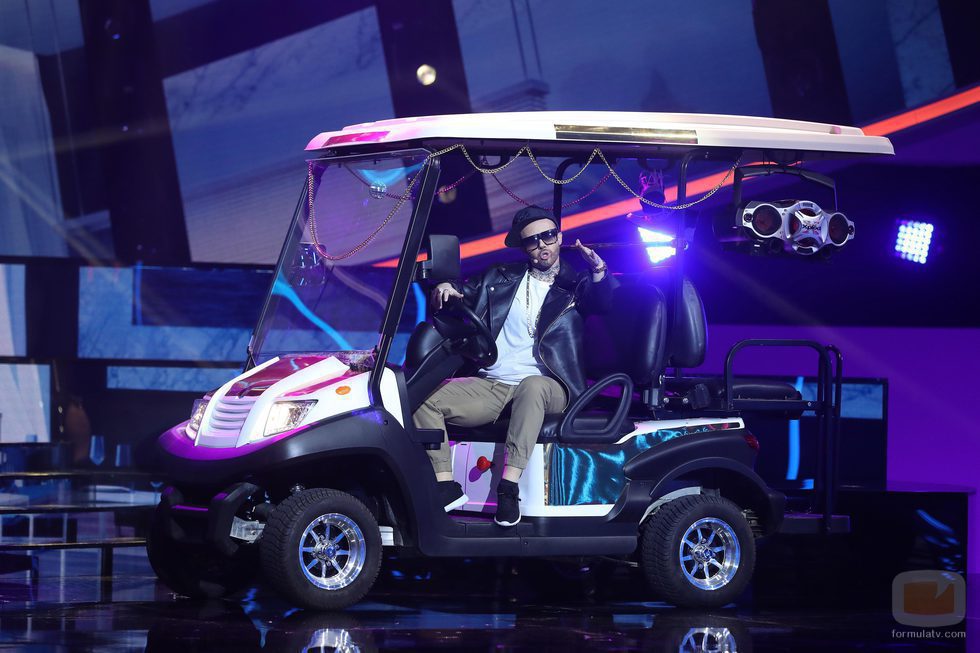 Lucía Gil interpreta a Nicky Jam en la gala 10 de 'Tu cara me suena 6'