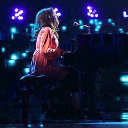 Lucía Jiménez es Carole King en la gala 10 de 'Tu cara me suena 6'