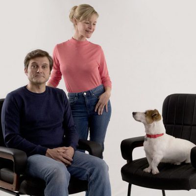 Alberto y Marta posan junto a Max en 'Sabuesos'